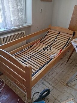 Polohovateľná posteľ