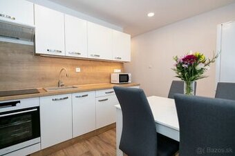 1-izbový byt, Zvolen - Sekier, zrekonštruovaný, zariadený