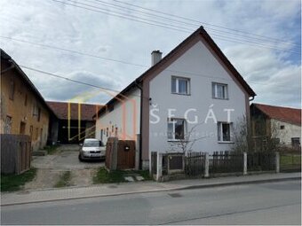 Prodejdvou domů v Pustějově okr. Nový Jičín.