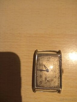 Starožitné hodinky fond acier