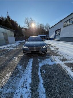 BMW Rad 7 750i xDrive A/T