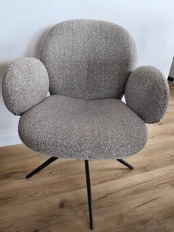 Jedálenské stoličky