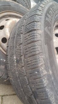 Pneumatiky 215/65 r 15c zimne