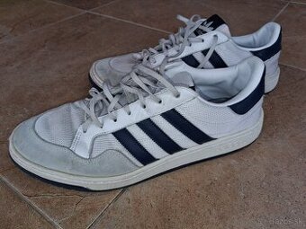 tenisky Adidas team court FX8482 vel. EU 40-41