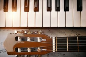 Výučba klavíra a gitary aj ONLINE