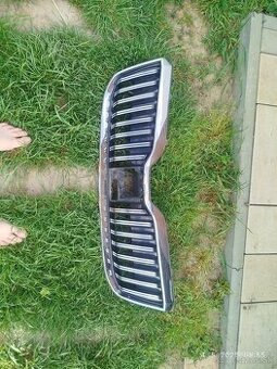 Skoda superb 3 predná maska