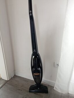 Tyčový vysávač Elektrolux