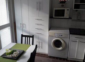 Izba + obývačka na prenájom v Dúbravke
