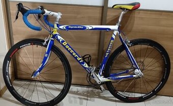 Cestný bicykel