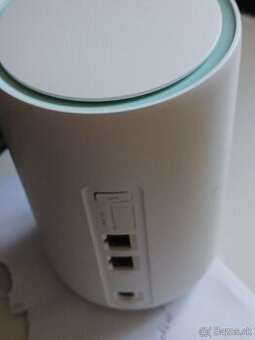 TCLRouter 4G LTE Wi-Fi model HH130VM