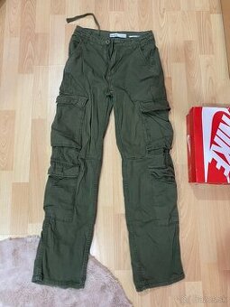 Nohavice Bershka