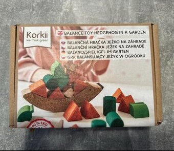 Korkii - balančná hračka JEŽKO NA ZÁHRADE