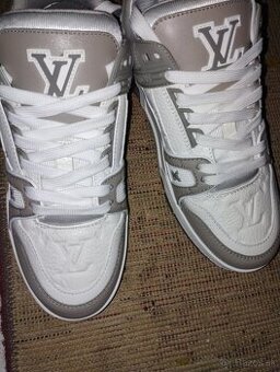 Louis Vuitton 37 - 1
