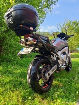 Yamaha FZ600