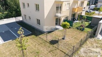 Krásny 2-izbový byt s predzáhradkou a parkovaním v...