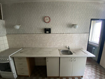 Veľký mestský 2 a pol izbový byt v centre