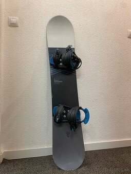 Snowboard gravity 140