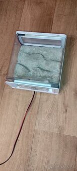 Malé terárium s osvetlením