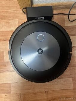 Robotický vysávač