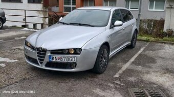 Alfa romeo 159 2,2 jts TI + bose 1700€