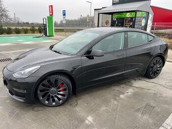 Tesla Model 3 Performance AWD