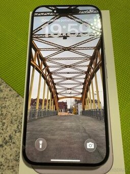 iPhone 15 256GB Top stav