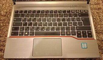Fujitsu LifeBook E736 + taska a mys