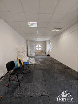 Na prenájom obchodný priestor v centre mesta Nové Zámky