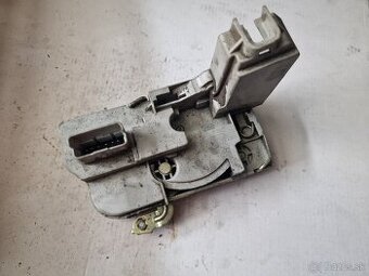 Zámok PP Peugeot 307
