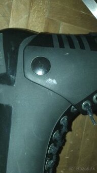 Predám korčule na ľad salvo 19 veľ. 45/11