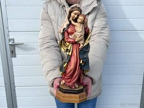 Dřevěná socha Panna Marie s Ježíškem ručně malovaná - 1