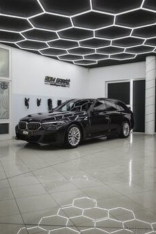 Predám BMW Rad 5 Touring 530d mHEV xDrive