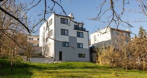 REZERVOVANÉ Dom kráľovských rozmerov. 7i Nová Baňa.