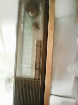 RÁDIO A INÉ ELEKTRO
