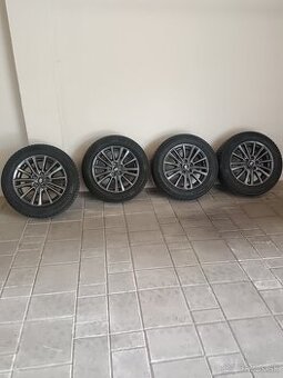 Hyundai Tucson elektróny, zimné pneumatiky