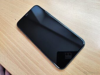 Predám iPhone 11 64 GB Black v zachovalom stave