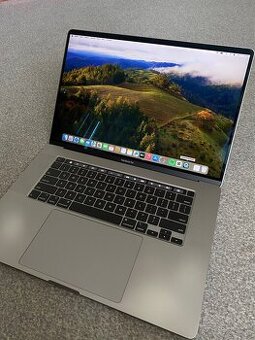MacBook Pro 16” 2019 – i7/32GB/512GB/AMD + USB hub, TOP stav