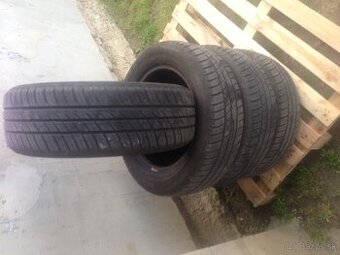 Predám Letné pneumatiky 185/60 R15 4kuso majú cc 7-3mm