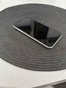Predám iphone XR