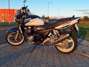 Suzuki GSX 1400