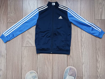 značková mikina adidas