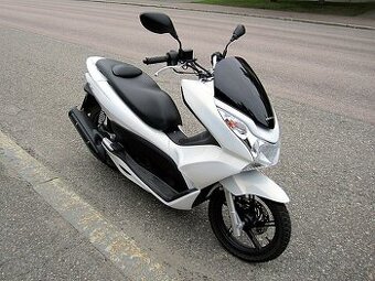 Honda PCX125 čisto nový iba 100KM