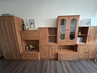 Predám obývaciu stenu+stolík