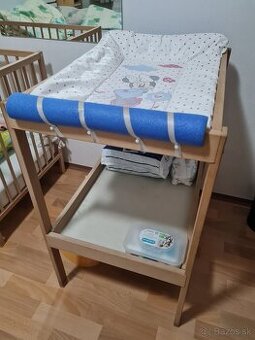 Prebaľovací pult Ikea