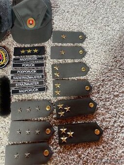 vojenská čiapka policajná čiapka policajná baranica