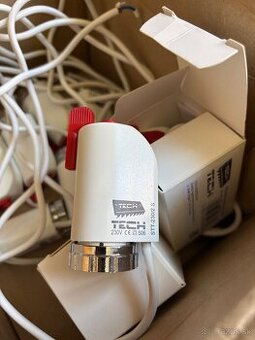 Termohlavice zonova regulacia  tech 230V
