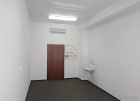 Malá miestnosť s plochou 20 m2, centrum Prešova. - 1