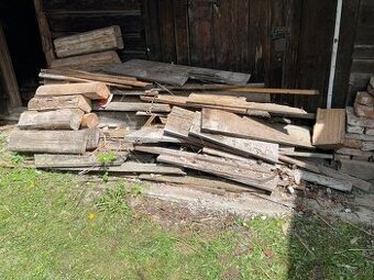 Darujem stare drevo za odvoz