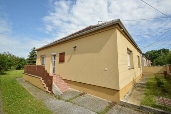Predaj 3i domu na priestrannom 939 m2 pozemku, Hegyeshalom