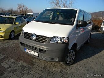 VW T5 Caravelle 2.5tdi 96 kw 250 000km. 2009